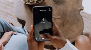 Comment enregistrer une vidéo TikTok dans les brouillons