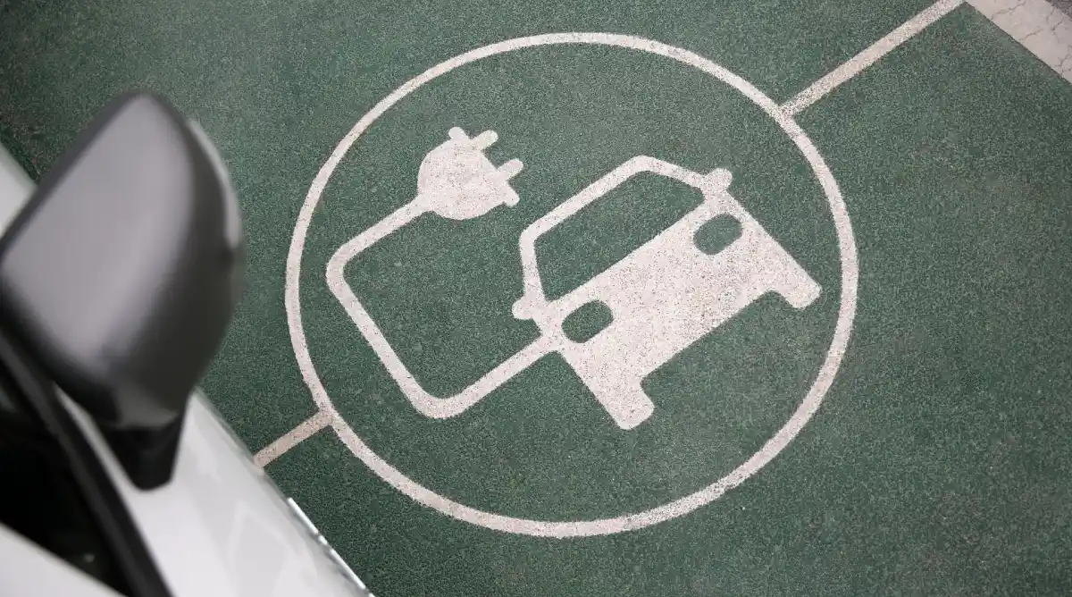 Borne de recharge pour voiture électrique