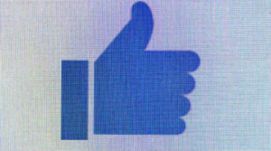 Facebook modifie son algorithme pour privilégier l&rsquo;actualité originale