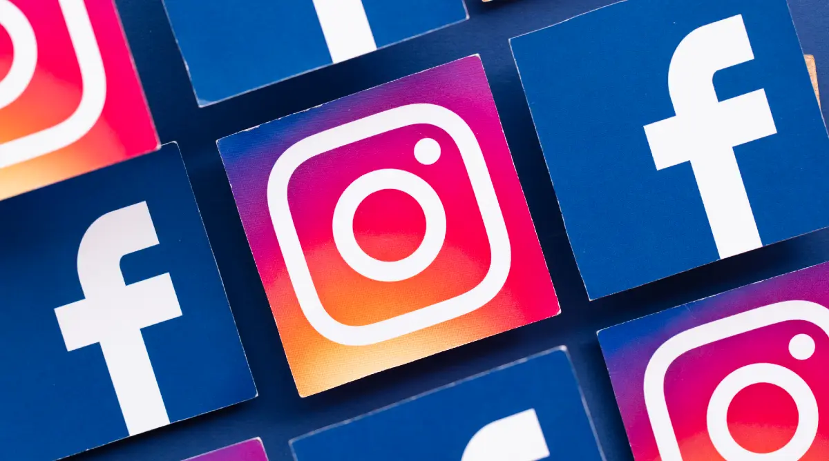 Logos Facebook et Instagram