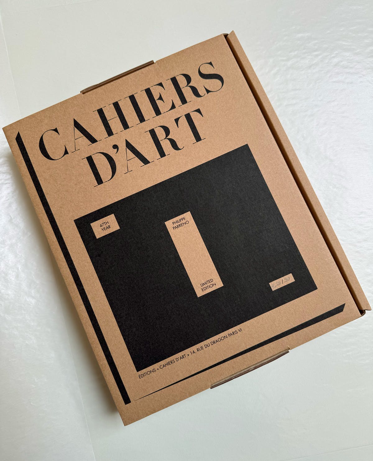 La nouvelle identité des Cahiers d'Art joue sur la mémoire