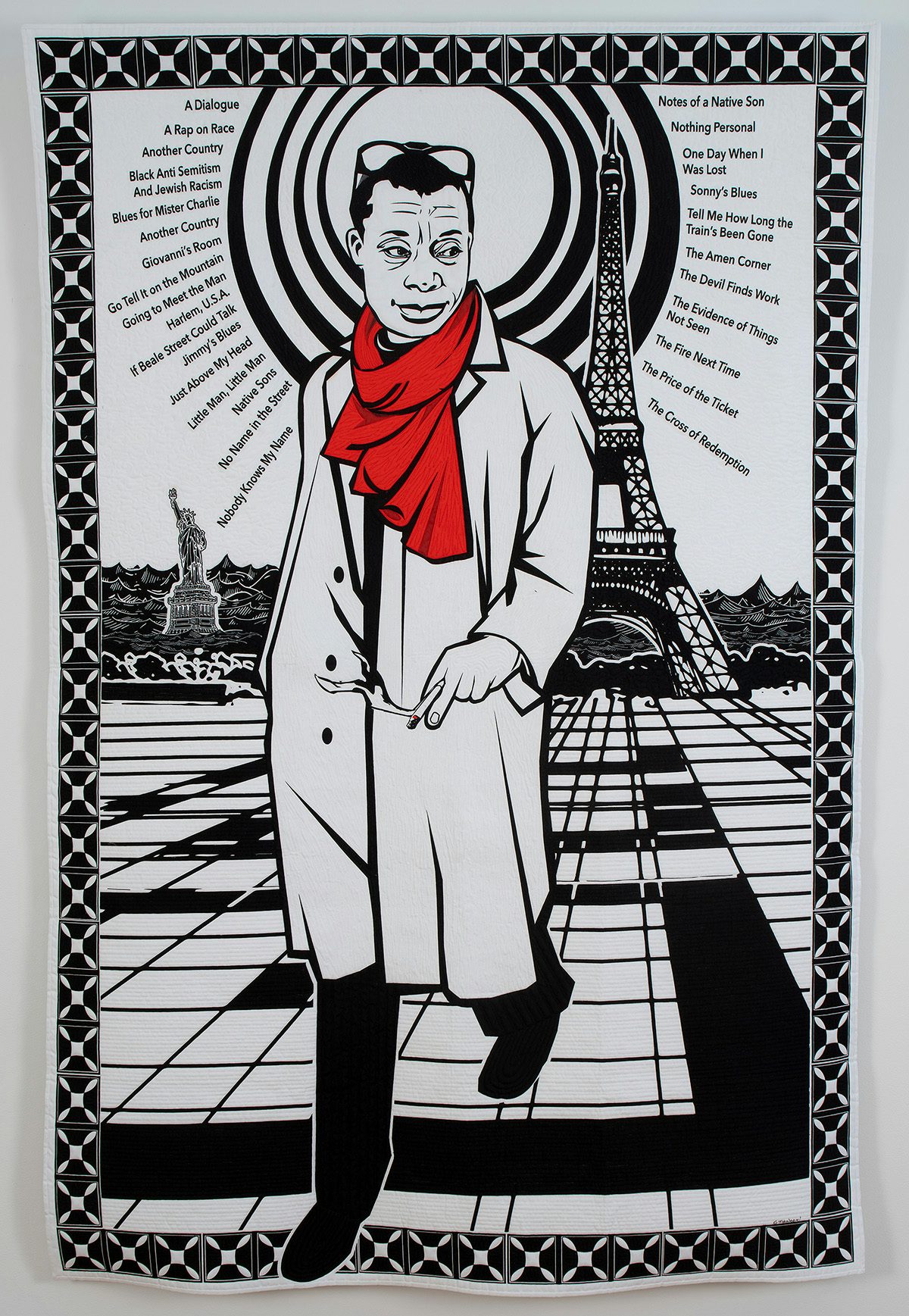 Couette noire et blanche représentant James Baldwin se promenant dans Paris avec une écharpe rouge vif