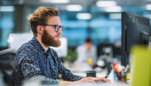 Google Search Tests remplaçant plus par plus de filtres et affichez plus