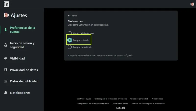 Activer le mode sombre sur le Web LinkedIn